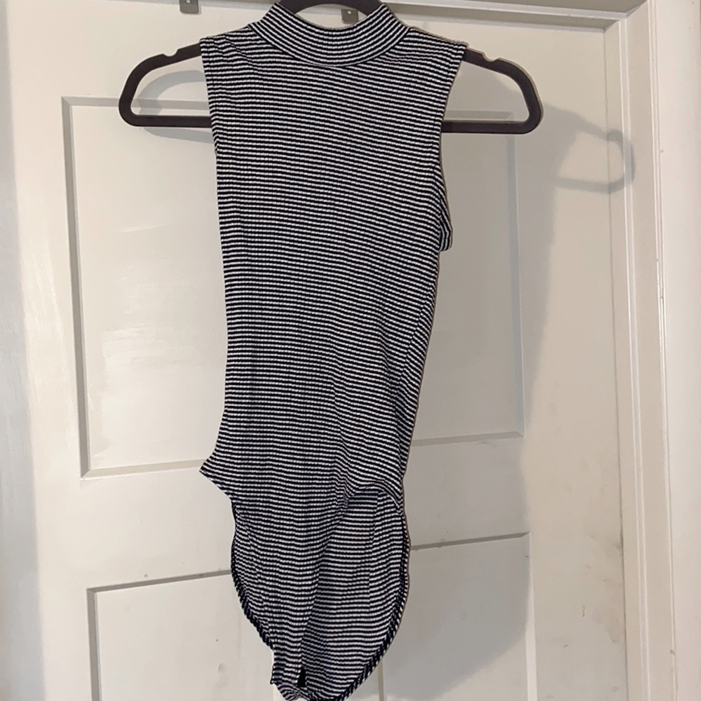 Large Navy Blue and White Striped Bodysuit 💙